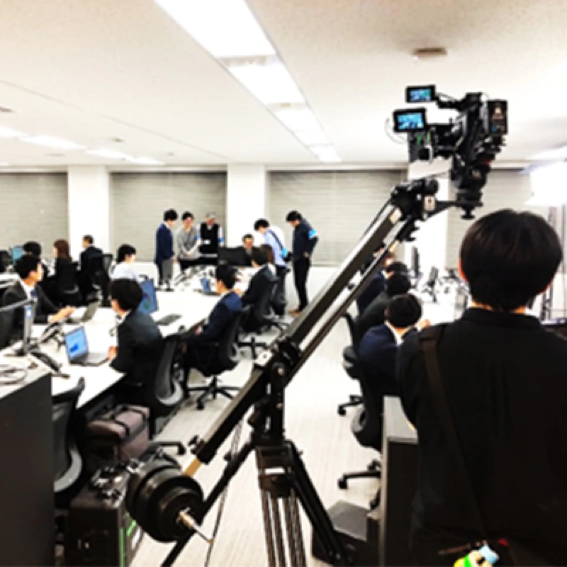 eltes / 企業CM制作